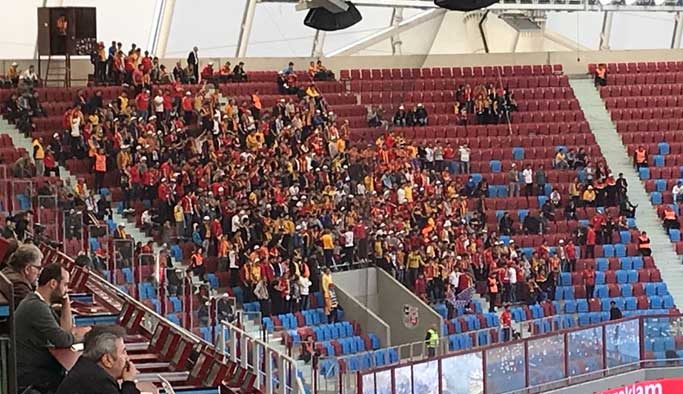 Kayseri'den 15 otobüs taraftar maça geldi