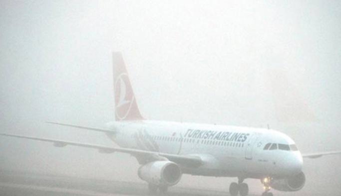 Trabzon'da uçaklara sis engeli