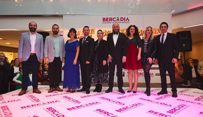 Oflu Hoca ekibine davullu zurnalı karşılama