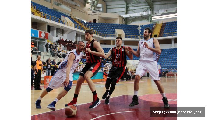 Trabzonspor Basketbol Eskişehir'e takıldı