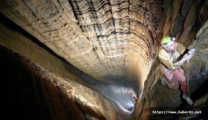 Rusya dünyanın en derin mağarasına indi 