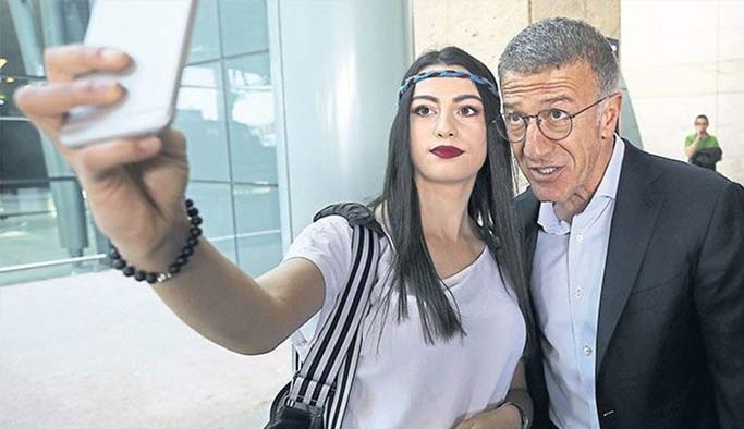 Ağaoğlu takımı yalnız bırakmıyor