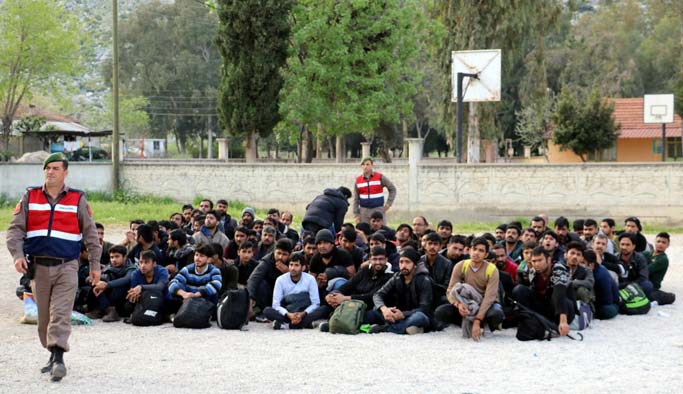 Afganlar'dan 40 yıl sonra 2. büyük göç dalgası: Türkiye'ye geliyorlar...
