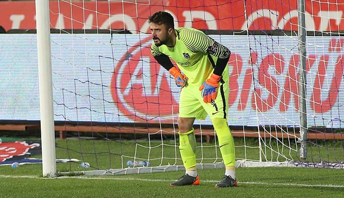 Trabzonspor'dan Onur açıklaması: 2-3 hafta...