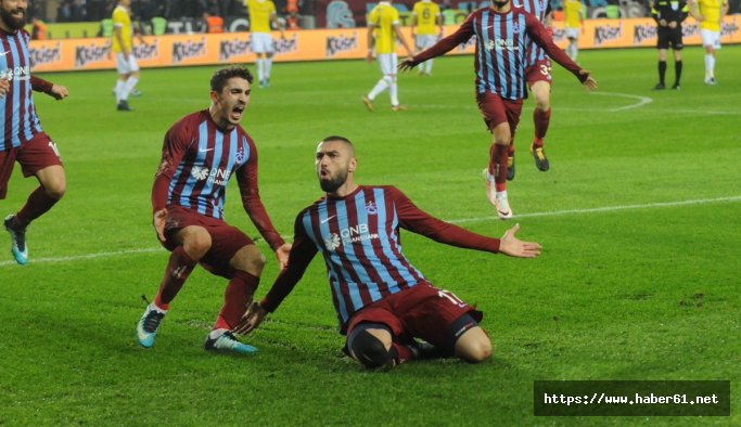 Trabzonsporlu Burak Yılmaz Sivasspor'a gol atmayı seviyor