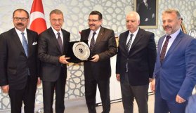 Ağaoğlu, Genç'i ziyaret etti