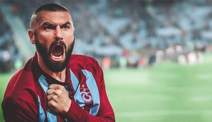 Burak formasına geri aldı