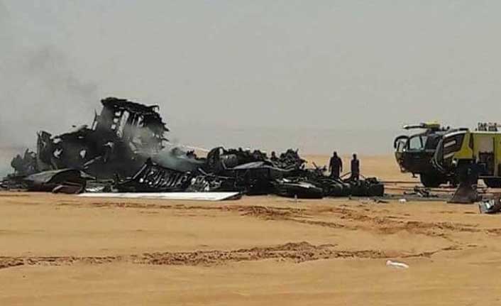 Askeri uçak düştü: 3 ölü