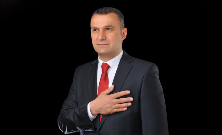 Abdullah Özer kimdir?