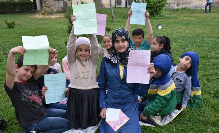 Trabzon'da Suriyeli çocuklardan Hazreti Muhammed'e mektup