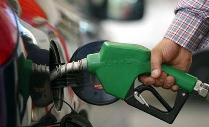 Benzin ve Motorine yeni zam