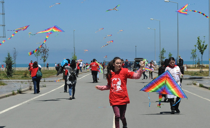 Trabzon’da uçurtma şenliği düzenlendi