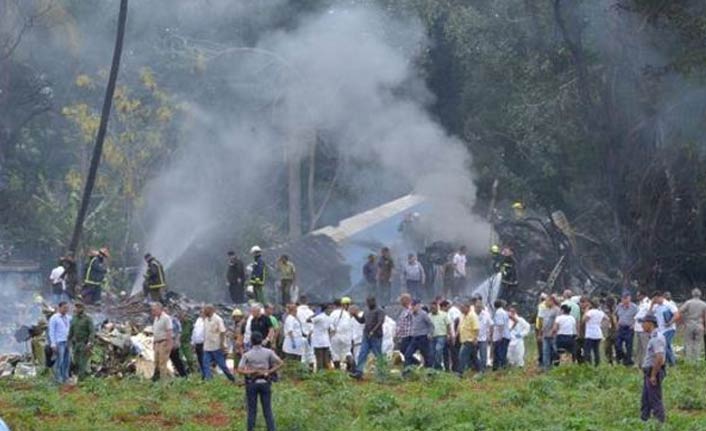 Küba'da Boing 737 TİPİ Yolcu uçağı düştü