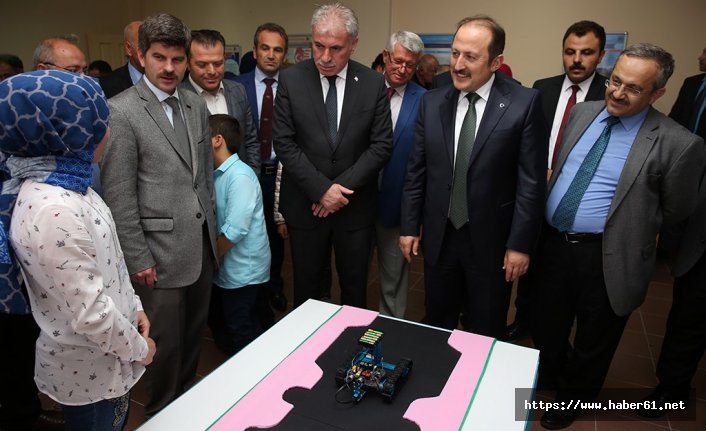 Vali Pehlivan Bilim ve Sanat Merkezi Bilim Fuarına katıldı 