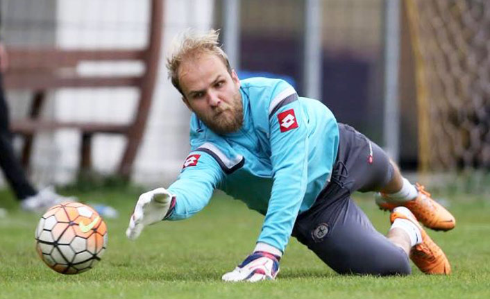 Türkiye onu konuşuyor! Hakan Canbazoğlu kimdir kaç yaşında nereli? Sözleşmesi ne zaman bitecek?