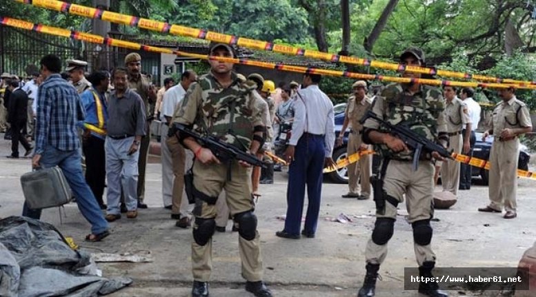 Maocu isyancılardan bombalı tuzak: 6 ölü