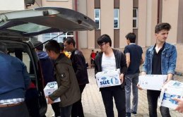 Trabzon'da liseli gençlerden örnek hareket