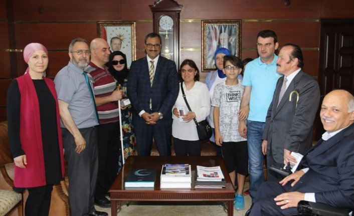 Giresun'da engellilere gören göz cihazı dağıtıldı