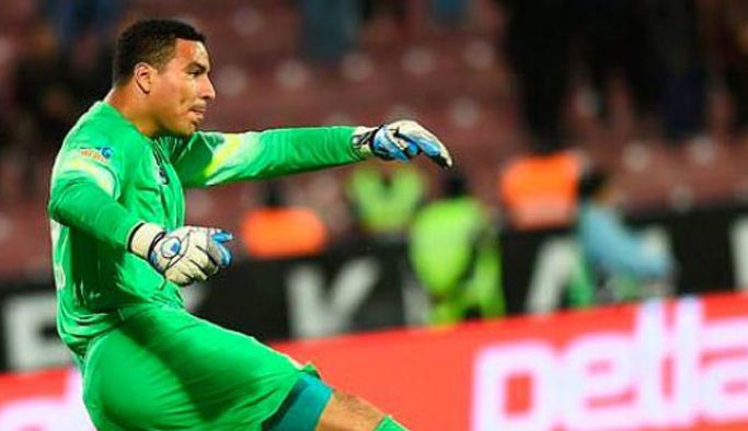 Trabzonspor Esteban’ın menajerini de şehre çağırdı.