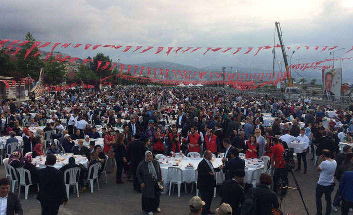 Trabzon'da şehir iftarı