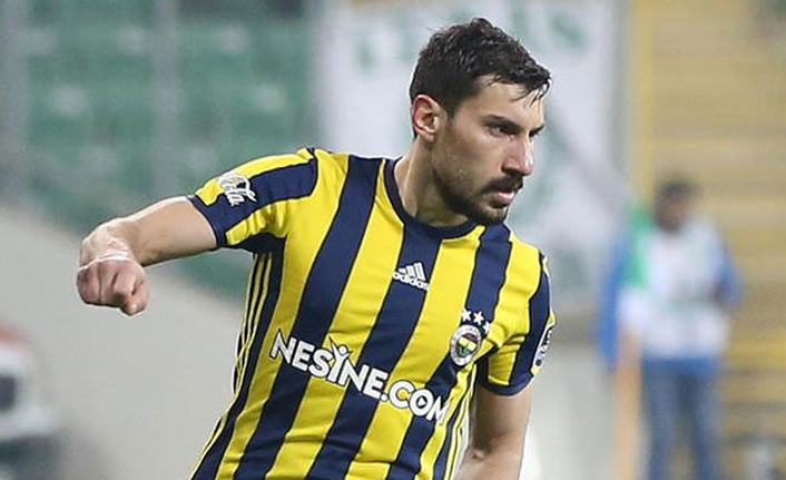 Fenerbahçeli futbolcudan Trabzonspor okuluna ziyaret