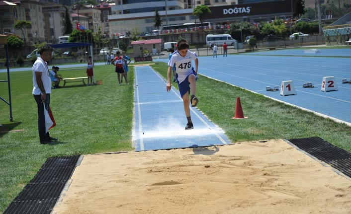 Trabzon'da Atletizm Bölge Şampiyonası yapıldı