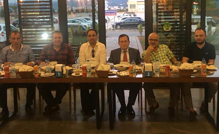 Beşikdüzü OSB üyeleri iftarda buluştu