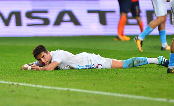 Trabzonspor’da Ayrılık Rüzgârı: 11 Futbolcu Yolcu Listesinde