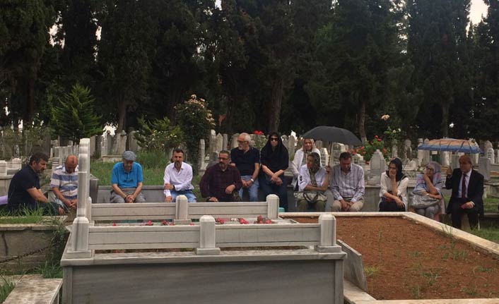 Orhan Kaynar mezarı başında anıldı