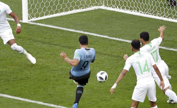 Uruguay Suarez'le kazandı