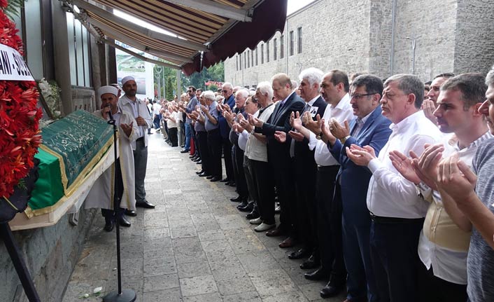 Kenan Oltan toprağa verildi