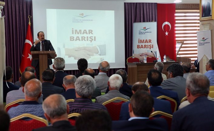 Mahalle ve köy muhtarlarına imar barışı anlatıldı 