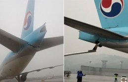 İki dev uçak apronda çarpıştı!