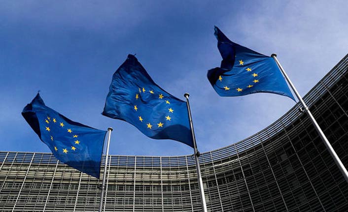 AB Zirvesi'ne İtalya freni