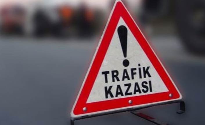 2 otomobil çarpıştı, 6 kişi yaralandı