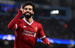 Salah'tan dudak uçuklatan imza!