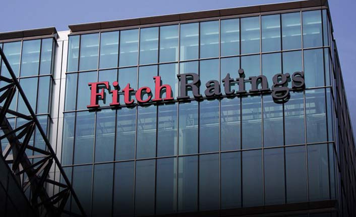 Fitch, Türkiye'nin notunu düşürdü