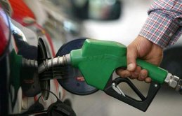 Akaryakıt zammı hükümeti düşürdü!