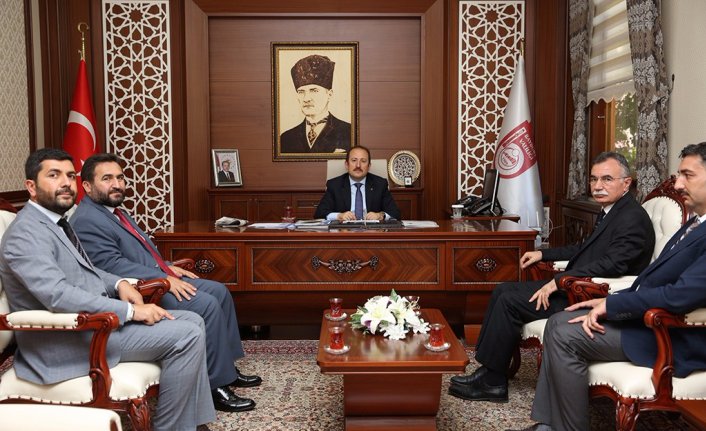 Bayburt’ta ‘Din istismarı’ ile ‘dini istismar eden gruplar’ anlatıldı 