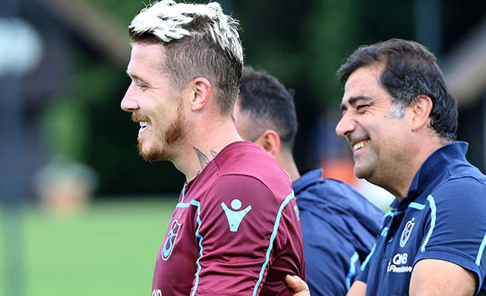 Kucka kendine geliyor