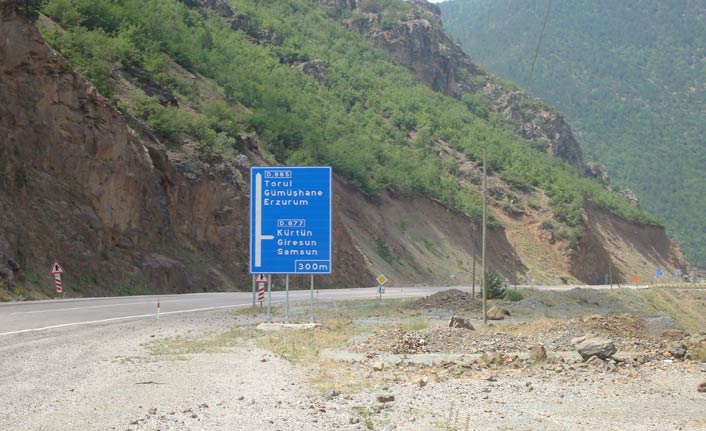 Karayollarında Yoğun Çalışma Alarmı: Trabzon-Gümüşhane Dahil Birçok Yolda Kontrollü Ulaşım