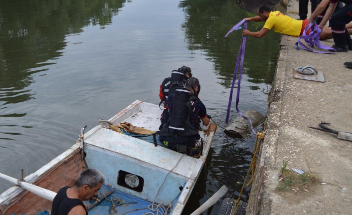 Vahşi cinayet! Bacaklarını kesip varile koyup ırmağa attılar