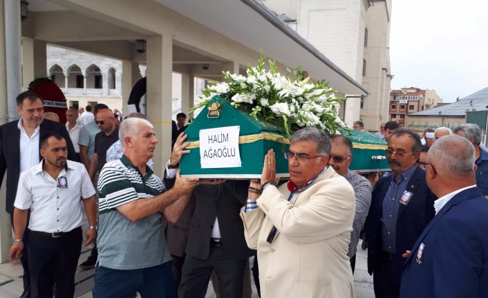 Adalet Ağaoğlu'nun eşi, ölmeden önce ölüm ilanını vermiş