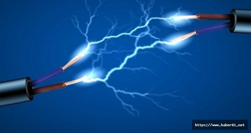 Selfie çekmek isterken elektrik tellerinin üstüne düştü!