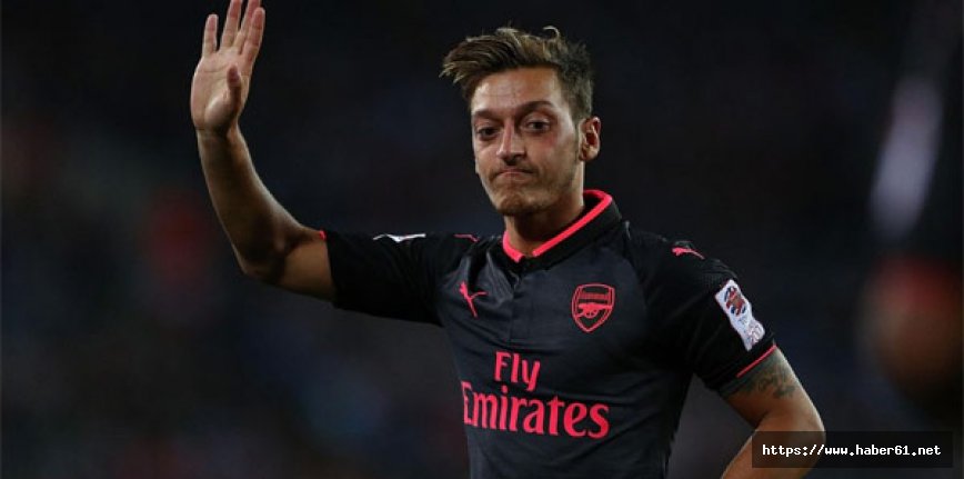 Arsenal'den tokat gibi Mesut Özil cevabı!