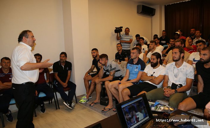 Trabzonsporlu futbolculara VAR eğitimi