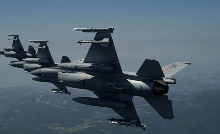 Hakkari'de hava destekli operasyon! 2 Terörist etkisiz hale getirildi