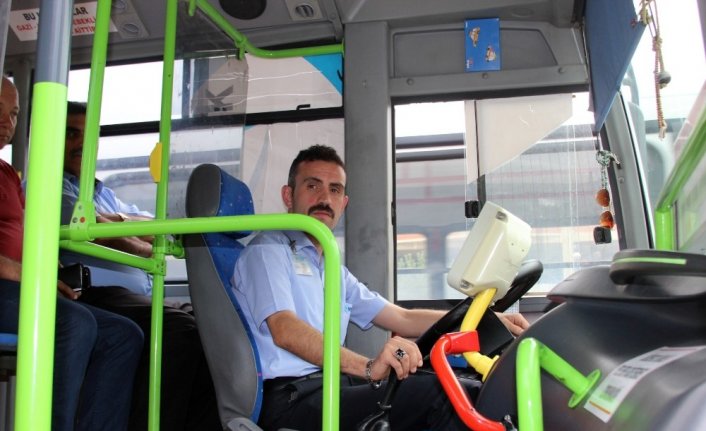 Otobüs şoförü yolcuyu hayata döndürdü