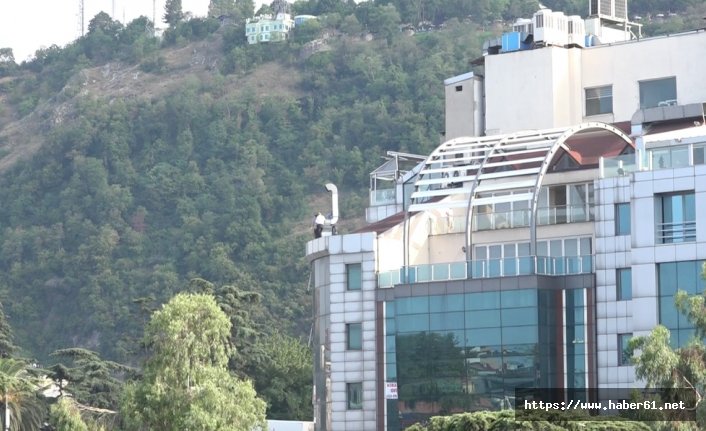 Metrelerce yukarıda tehlikeli baca temizliği