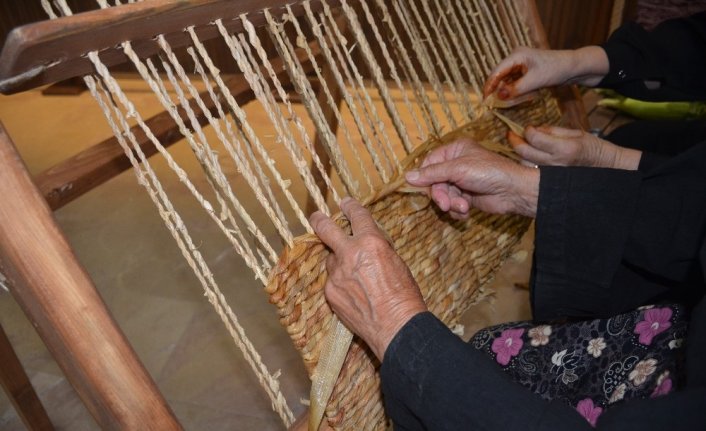 Mısır kabuğu sanata dönüşüyor